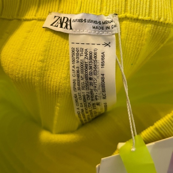 3 piece bundle, Zara women’s XS. Two shorts and one leggings, capris. New! - Picture 8 of 9